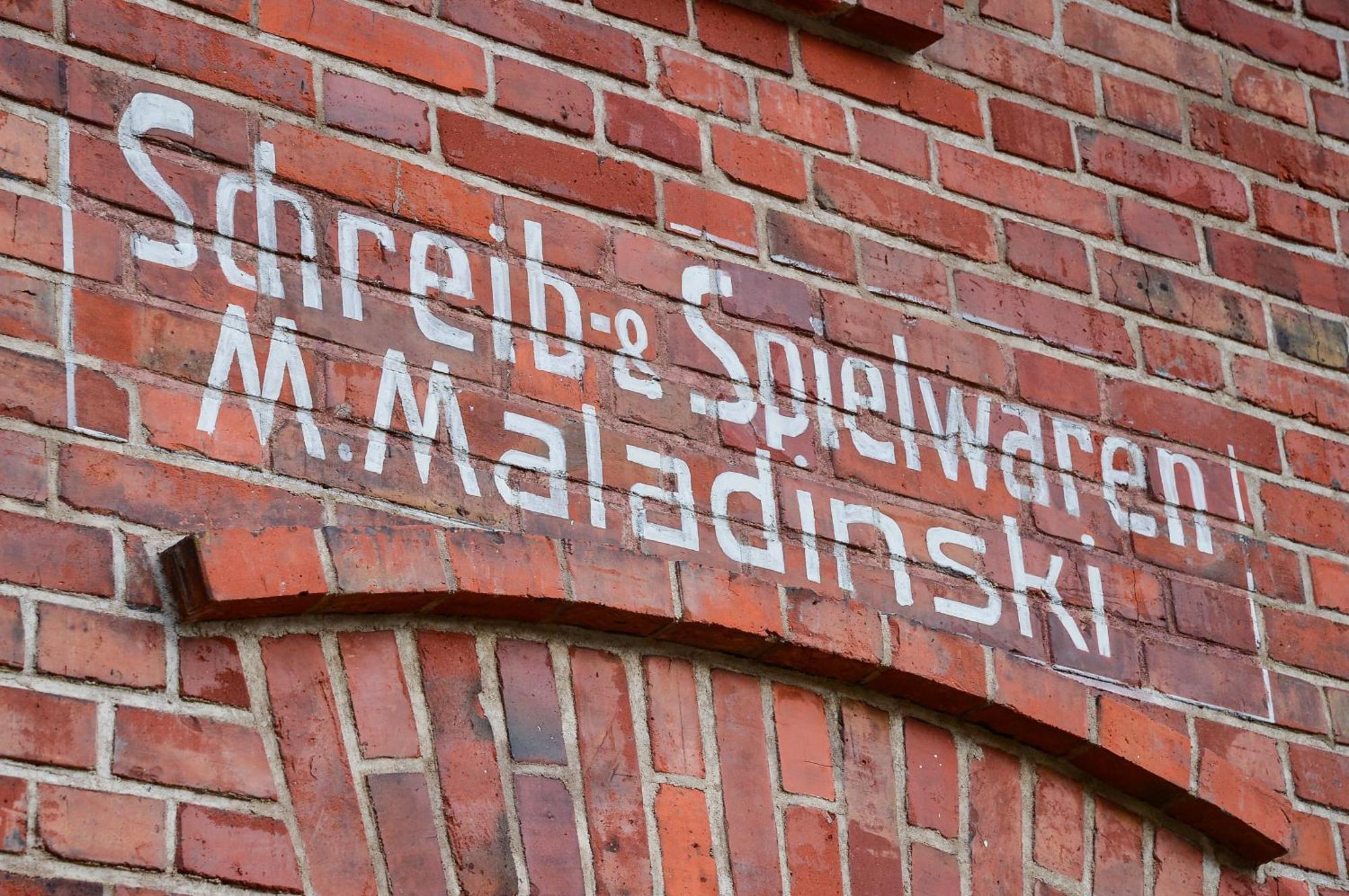 Retro Schreib&spielwaren Apartment